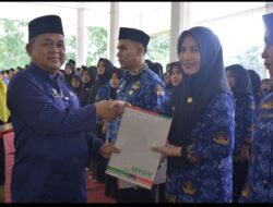 Serahkan SK Kepada PPPK, Ini Pesan Pj. Bupati Asra