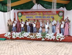 Perpisahan dan Pelepasan Siswa/Siswi Kelas XII SMA Negeri 4 Kejuruan Muda, Ragam Prestasi Siswa Menerima Penghargaan, Acara Sukses, Meriah Penuh Keharuan