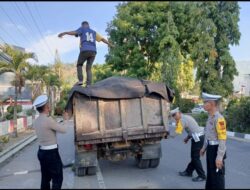 Muatan Tidak Ditutup Terpal, Supir Truk Dapat Teguran Polantas Polres Aceh Tengah