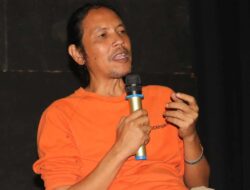 Upah Minimum Ditengah Pilkada Serta Kepentingan Oligarki Dibalik UU Omnibuslaw Cipta Kerja.