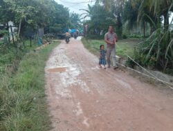 2 Dasawarsa, Jalan Penghubung Dusun Keluarga dan Dusun Inpres Belum Diaspal