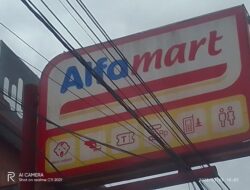 Kekecewaan Warga Terhadap Pelayanan Alfa Mart Saat Membayar Angsuran.