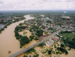 Hampir Sepekan Puluhan Rumah Desa Suka Jadi Masih Terendam Air