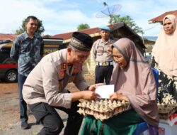 Polres Aceh Tengah Peduli, Kapolres Salurkan 20 Paket Sembako dan Tali Asih ke Warga Mekar Maju