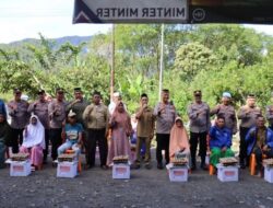 Jumat Berkah, Polres Aceh Tengah Bagikan 20 Paket Sembako dan Tali Asih